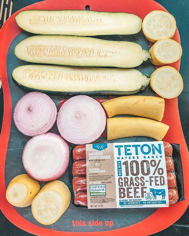 plaidandpaleo's tweet photo. Back in Denver after an amazing trip to Seattle, and firing up the grill for a simple dinner of grass-fed hot dogs with zucchini and yellow squash from my garden! https://t.co/uYbCkP1TNl https://t.co/QyW3aYXB5Z