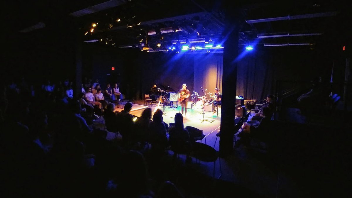 CollinAthas's tweet photo. That was awesome...😯
- 
Yesterday, I played a show with a great lineup of musicians. It was so fun to share the stories behind my originals and listen to others.😊
#shawnmendes #justinbieber #edsheeran https://t.co/amj1XeiVfT