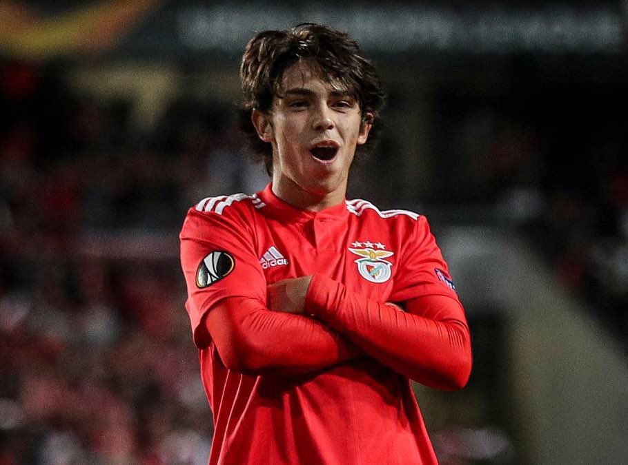 UtdJoshS's tweet image. Footballs in safe hands when Messi and Ronaldo retire.