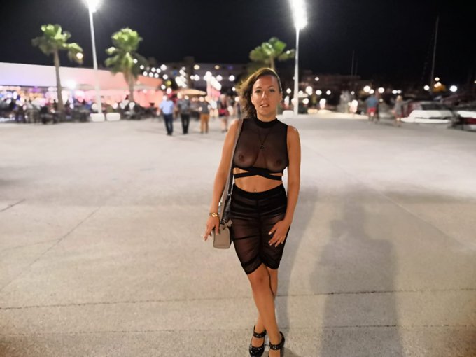 Bonne soir&eacute;e ! 😘 https://t.co/n9ytaKcZdn<a href="/tag/porn"class="tags"><span>#porn</span></a><a href="/tag/interracial"class="tags"><span>#interracial</span></a><a href="/tag/cuckold"class="tags"><span>#cuckold</span></a><a href="/tag/girlsoftwitter"class="tags"><span>#girlsoftwitter</span></a><a href="/tag/naughtygirl"class="tags"><span>#naughtygirl</span></a>