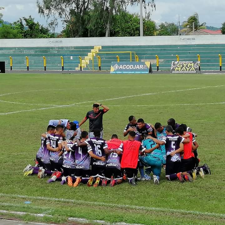 Segundo triunfo consecutivo para ADChalatenango. El proyecto deportivo sigue sumando y creciendo en confianza. 

Independiente F.C. San Vicente 0-1 ADChalatenango
Gol - Jairo Henriquez 

¡Gracias Equipo! 

#NuevaEra #VamosChalate

#Unión #Trabajo #Sacrifico #Agradecimiento
