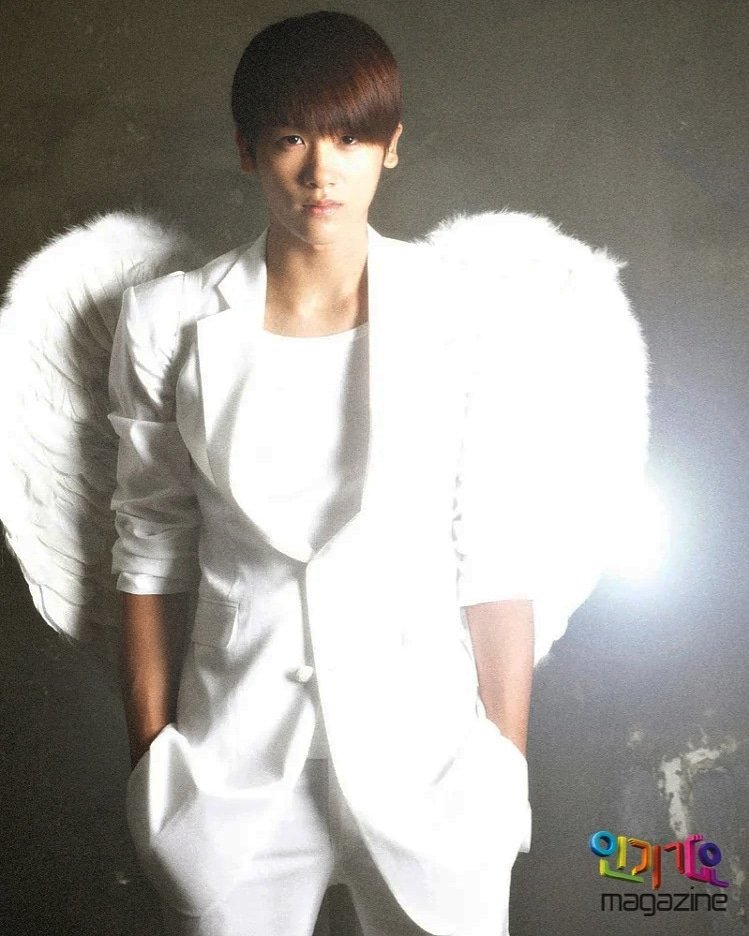 phsangels1116's tweet photo. One gaze at your angelic face and we know Heaven is on Earth  @ZEA_Hyungsik - -  

ctto
#parkhyungsik #박형식 #형식 
#phs1116 #ZEA #제국의아이들 #zeafive박형식 #hyungsik #hyungsikpark 
#kpopidol #koreanmodel #kdramaactor #enlistment https://t.co/FX7saaNXuy