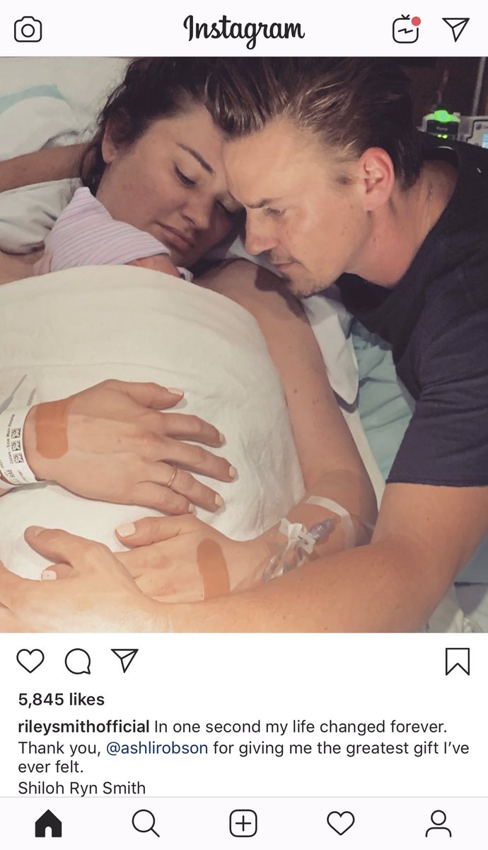Frequency_Site's tweet photo. Huge congratulations to @RileySmith on the new beautiful addition to his family! Bless. ⭐️ https://t.co/NkVmsm7BwZ