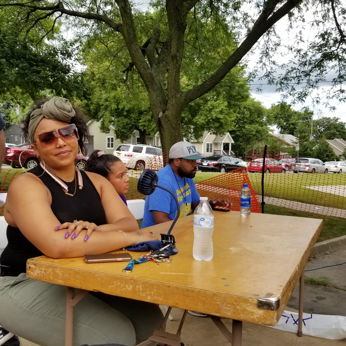 Inikatae's tweet photo. @SharaneCalister getting ready to judge the Des Moines Got Talent show for the 14th Annual Back 2 School Bash https://t.co/jp0iAY3zwr