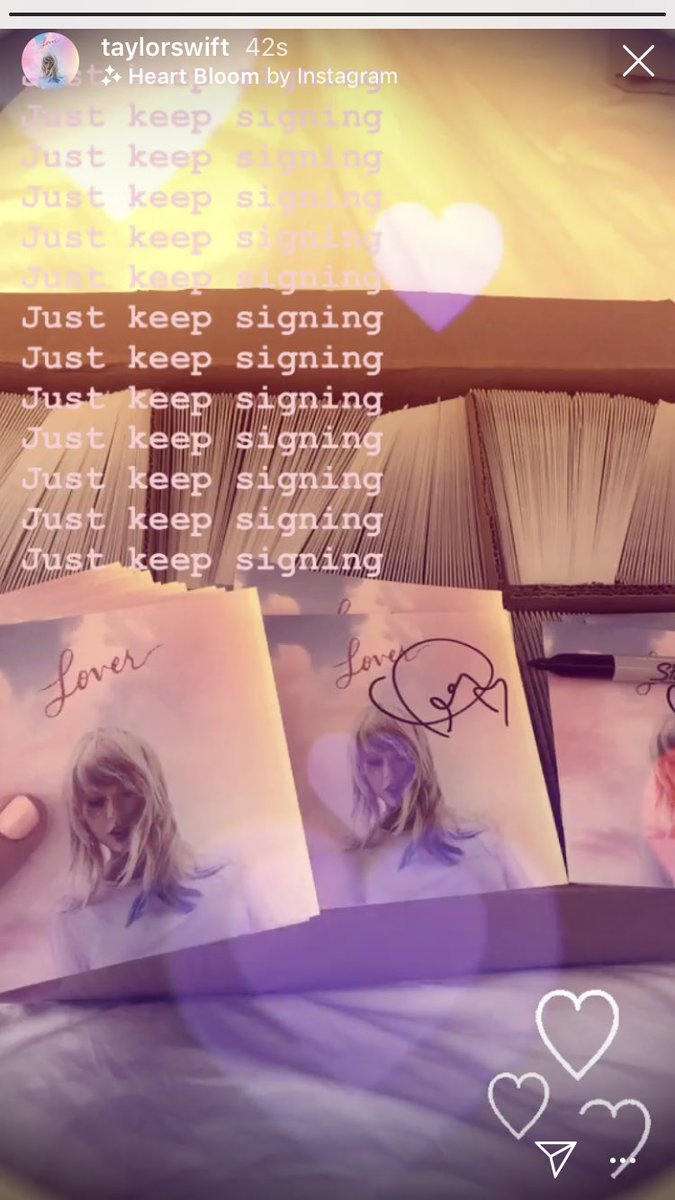tayllerswift's tweet photo. We love a queen that procrastinates like the rest of us ππππ @taylorswift13 @taylornation13 #LoverIn5Days #PreOrderLover https://t.co/7I0nnn1SUa
