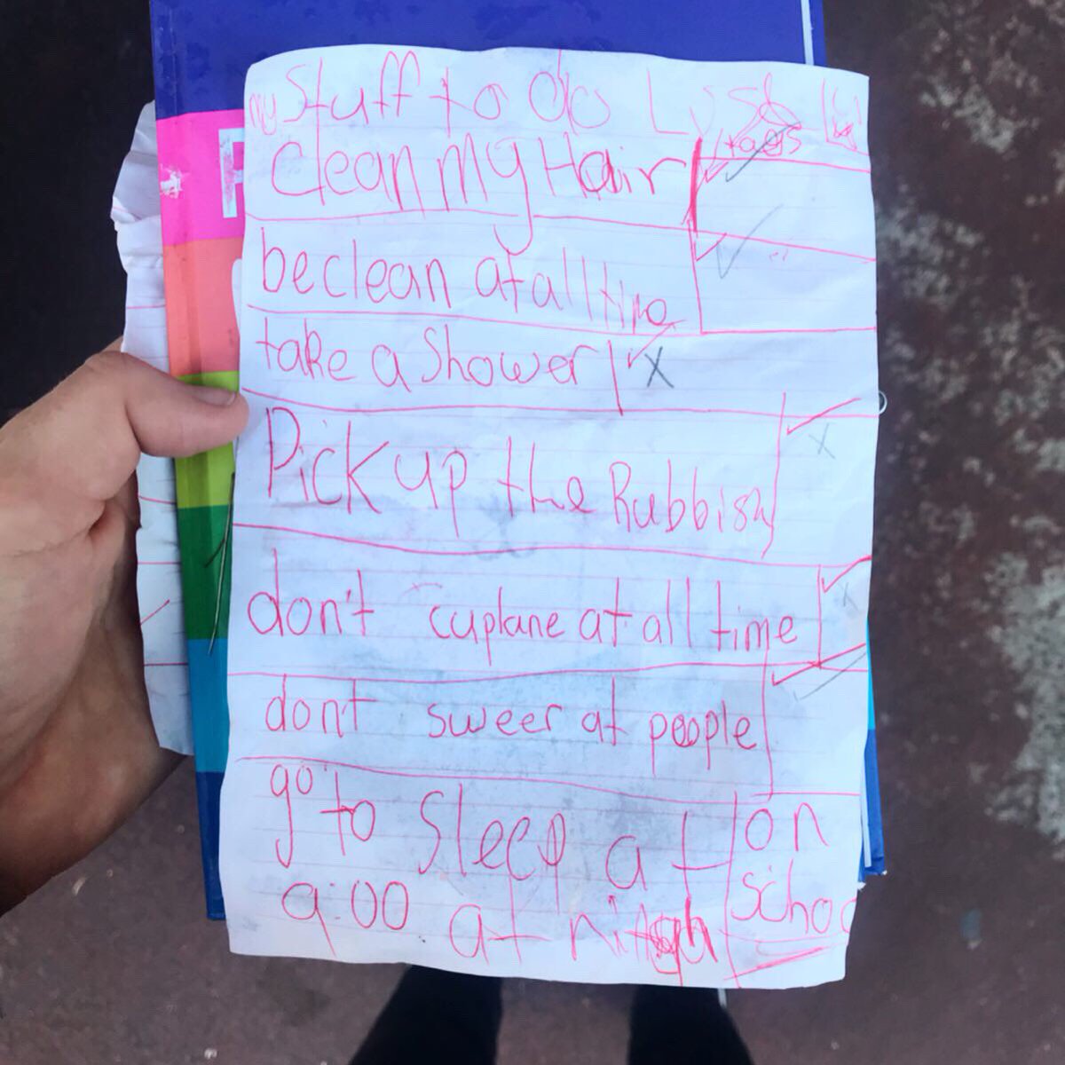 foundbylaura's tweet photo. This kid 😎🤟
Pages of a kids diary found sprawled in South Sydney Rotary Park. Eveleigh, NSW. 13.8.2019

#todolist #funny #kids #diary #secretdiaries #foundontheground #haveifoundyours @foundbylaura #swear #sydney https://t.co/kPrp3JaOl1