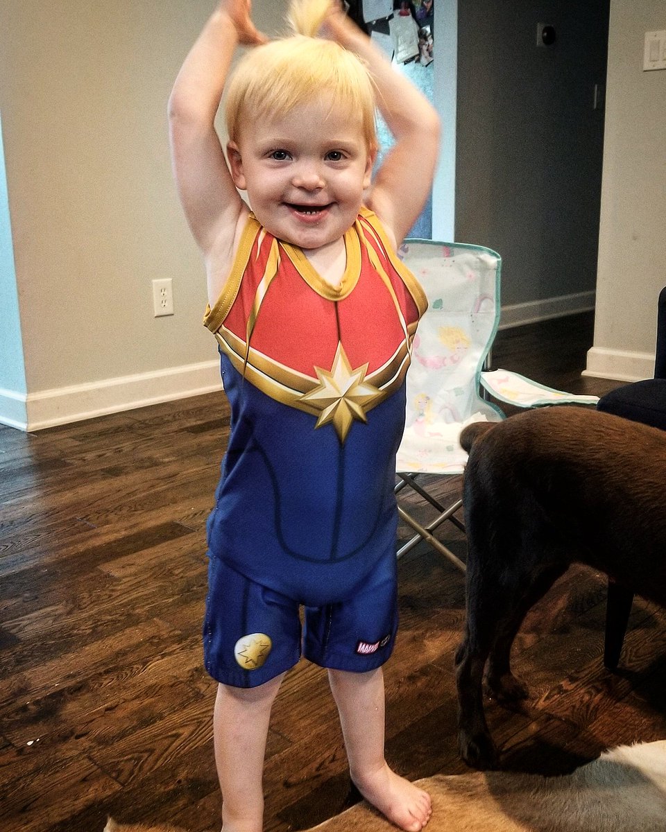 marcushoehn's tweet photo. @sarhilde @the_rudis I think she is digging the new singlet.  #captainmarvel #realheroines #realheros #girlswrestling @ RUDIS https://t.co/ehmHw6U6fH https://t.co/kVG7L6ONrw