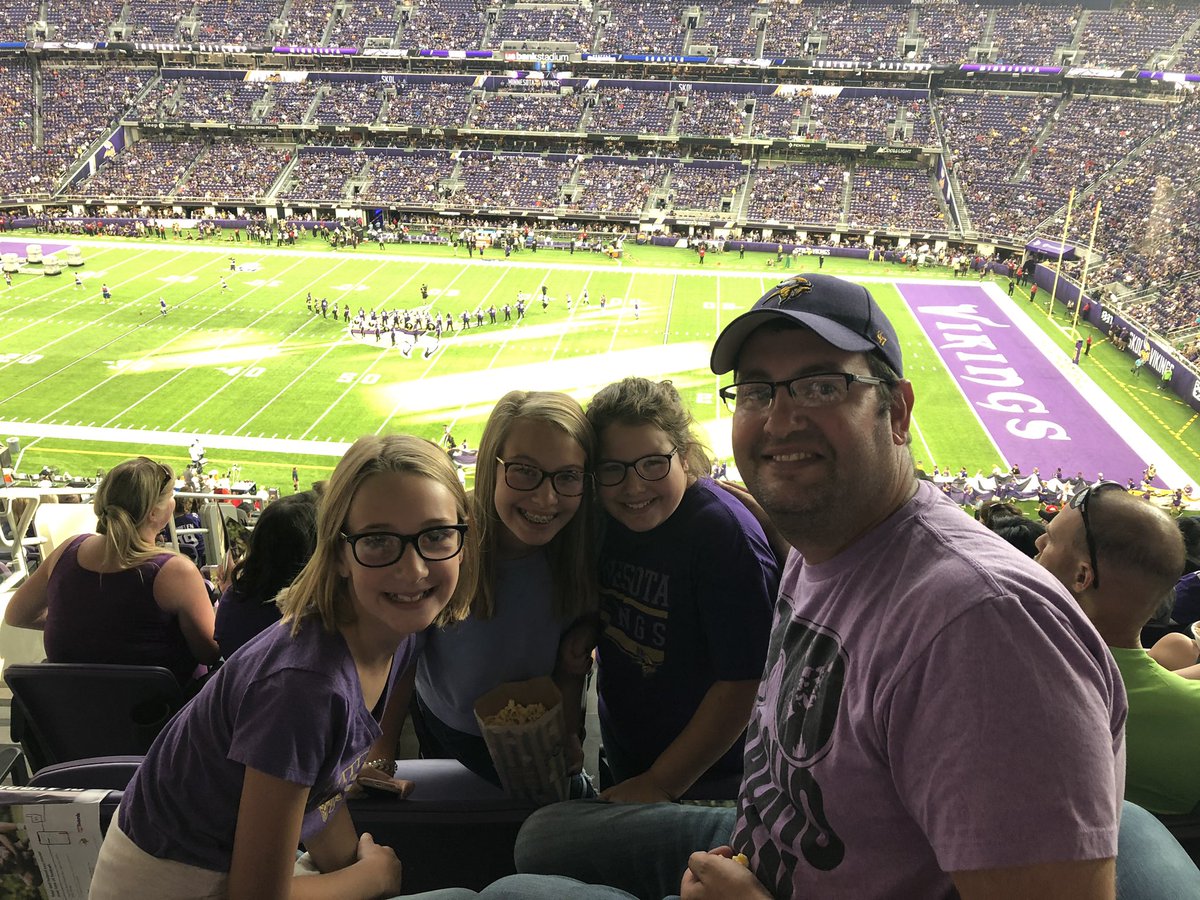 bweb2000's tweet image. #skol