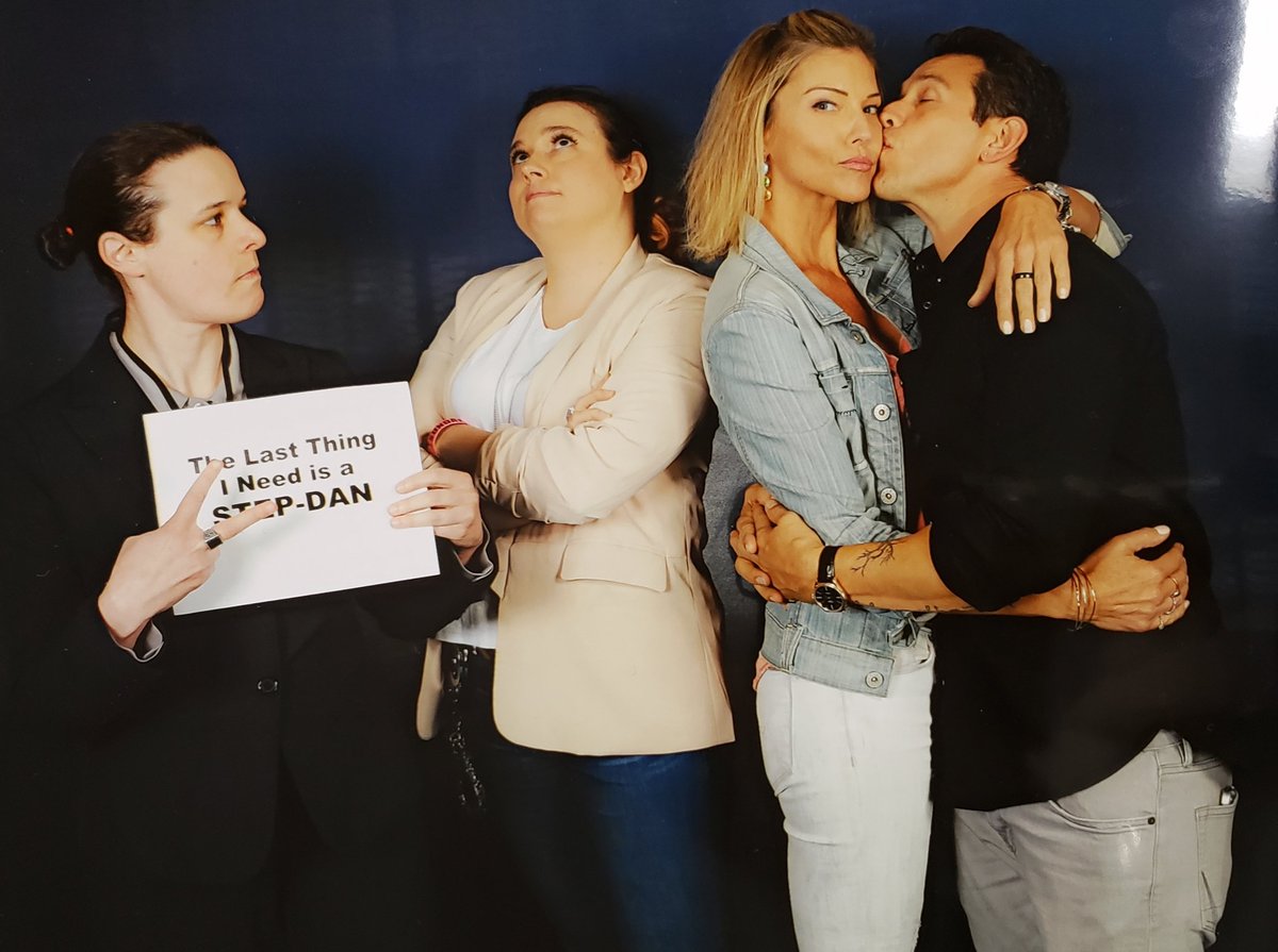 Kimberlyjws's tweet photo. I love this so much. #Lucifer @kevinmalejandro @trutriciahelfer #Danlotte #StepDan https://t.co/KREf9DMUnS
