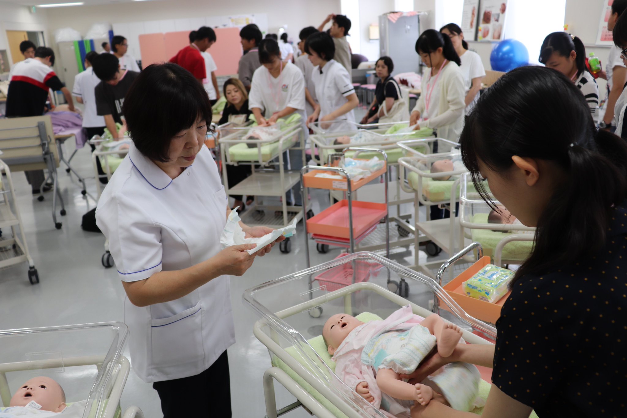 関西医療大学 8 18 日 オープンキャンパスに多くの方々にご参加いただきました ありがとうございました 次回は 9 8 日 10 6 日 に開催します 皆さんのご参加 お待ちしております 関西医療大学 オープンキャンパス 関西医療