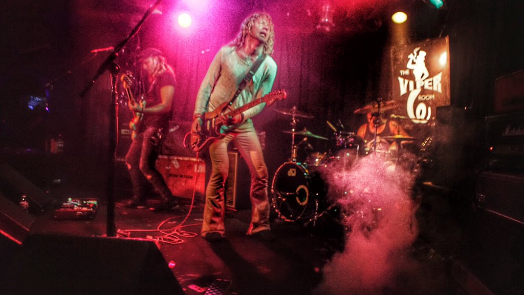 TheBlackMoods's tweet image. Thanks @theVIPERroom for the good time! #Hollywood #StateToState #AEGES #MattMcJunkins #BadNews