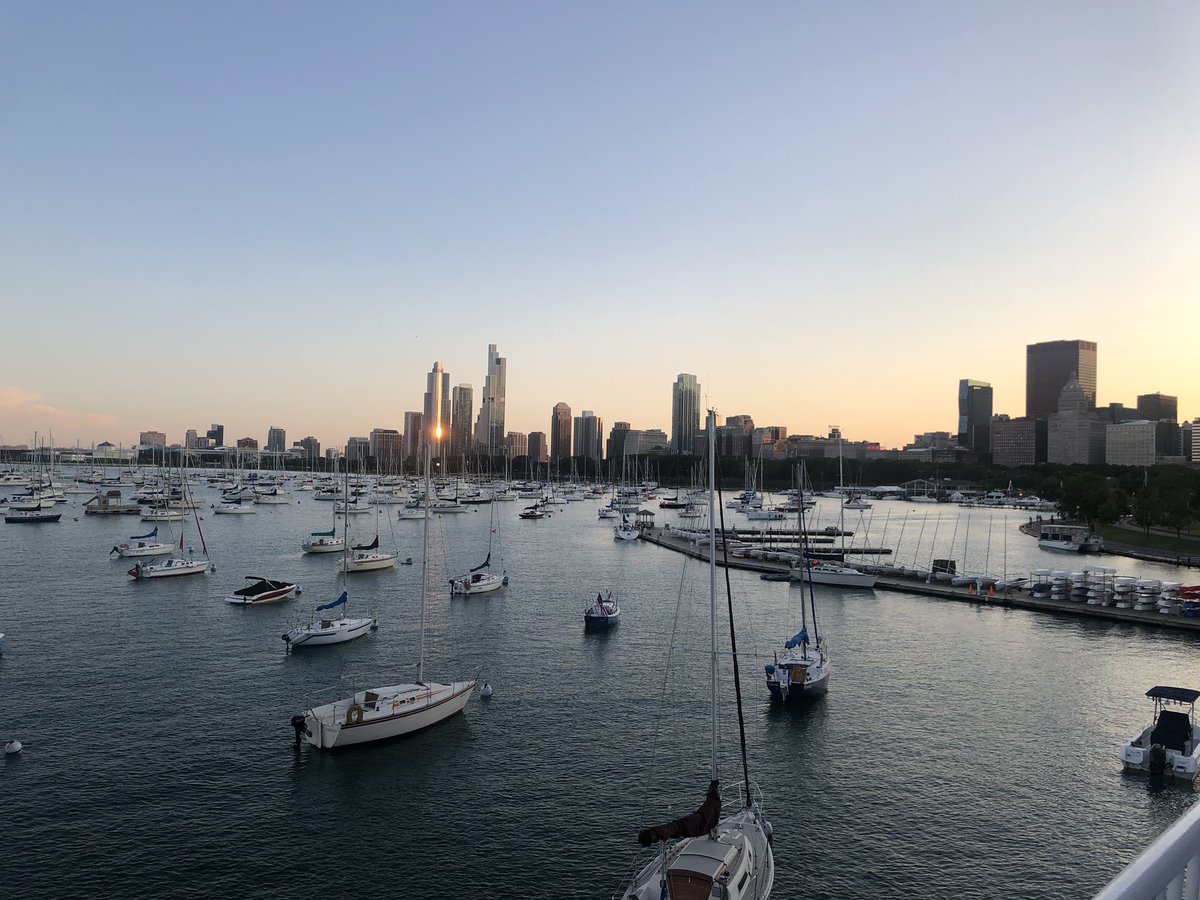 SarahHaagPT's tweet photo. Super excited to be at the @IPTAconnect #iptf event at the Columbia Yacht Club. Comfy. Yummy food. An exceptional cause. Thanks to @Governors_State DPT program for sponsoring!! https://t.co/JouK3r1aeo