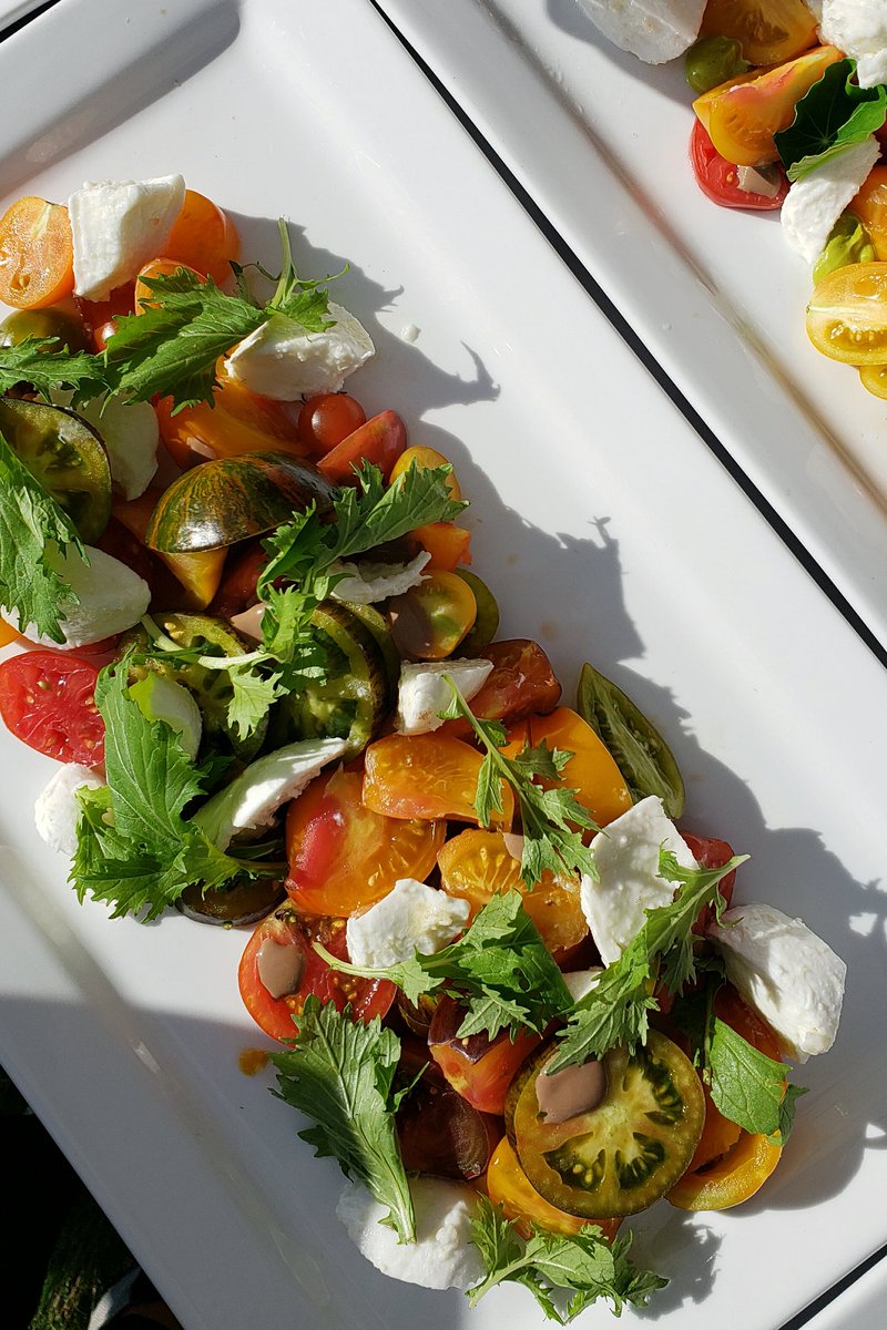 IlCaminettoWhis's tweet photo. It may be the #AraxiLongtable dinner but today’s second course has Il Caminetto’s name written all over it - Goodfield Farms Heirloom Tomatoes + Buffalo Mozzarella “Caprese” and Housemade Fresh Pasta with @northarmfarm Leaves +Herbs. Bellissimo! #IlCaminetto https://t.co/bxuapIdGJp