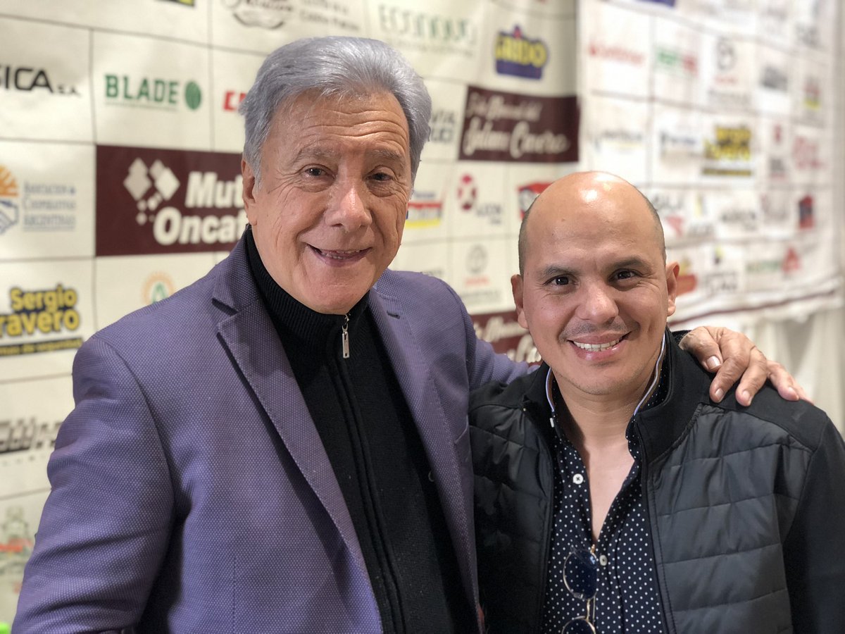 ngelcarabajal's tweet photo. El gran @jamateyko Graciasssss amigoooo querido https://t.co/WdN6Zbsil0
