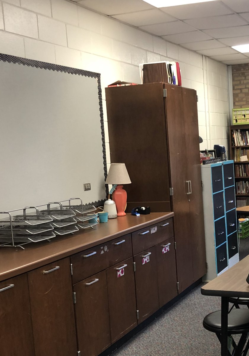ChildersClass's tweet photo. Hi friends! I’m a #6thgrade #ela &amp; #science #teacher from #NC! I need a lot of 🆘 to #clearthelist my list has #notbeentouched. Classroom set and ready for my kiddos - just need to add some #flexibleseating! Any help would be amazing!!! Thanks 💖 https://t.co/QQLNfUikYA