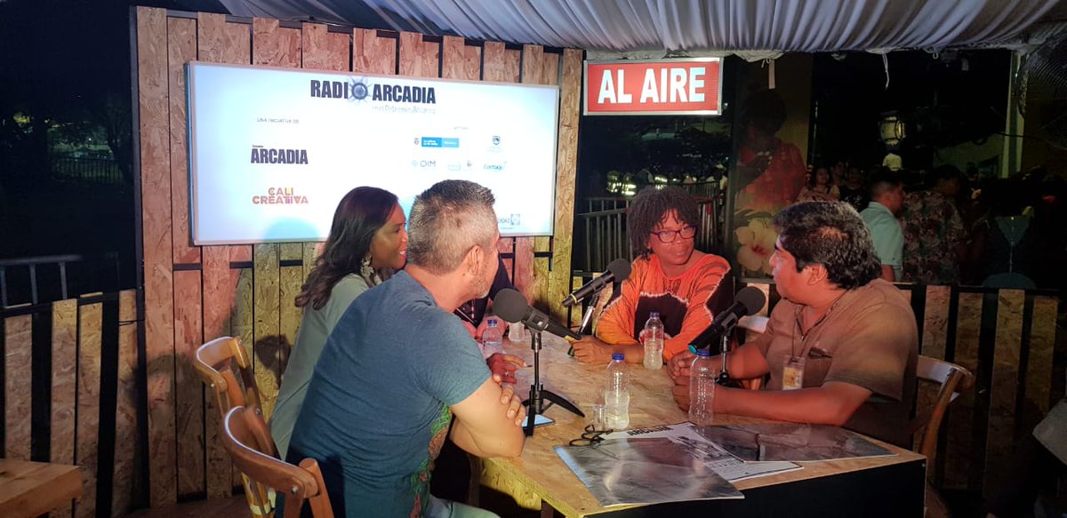 mincultura's tweet photo. "Los estudiantes de las Escuelas Taller son  jóvenes de escasos recursos que gracias al. @mincultura y aliados estratégicos, pueden formarse en un oficio tradicional". Yesid Ome, Director @EscuelaTallerB1 https://t.co/zXi4cFmdIL