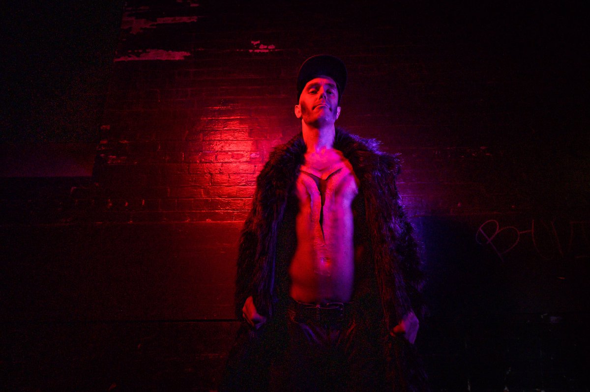 coffincarousel's tweet photo. โNot Everything. Not Yetโ - Batman in 'The Dark Knight Rises'
๐ทby @TrappedPhotos & ๐by Bec Maree
#coffincarousel #howardvonnoise #horrorpunk #horrorbusiness #horrorfan #horror #sfxmakeup #doompunk #gothug #artists #melbourneband #musician #HorrorCommunity #horrorart https://t.co/JwPRJEKnMN