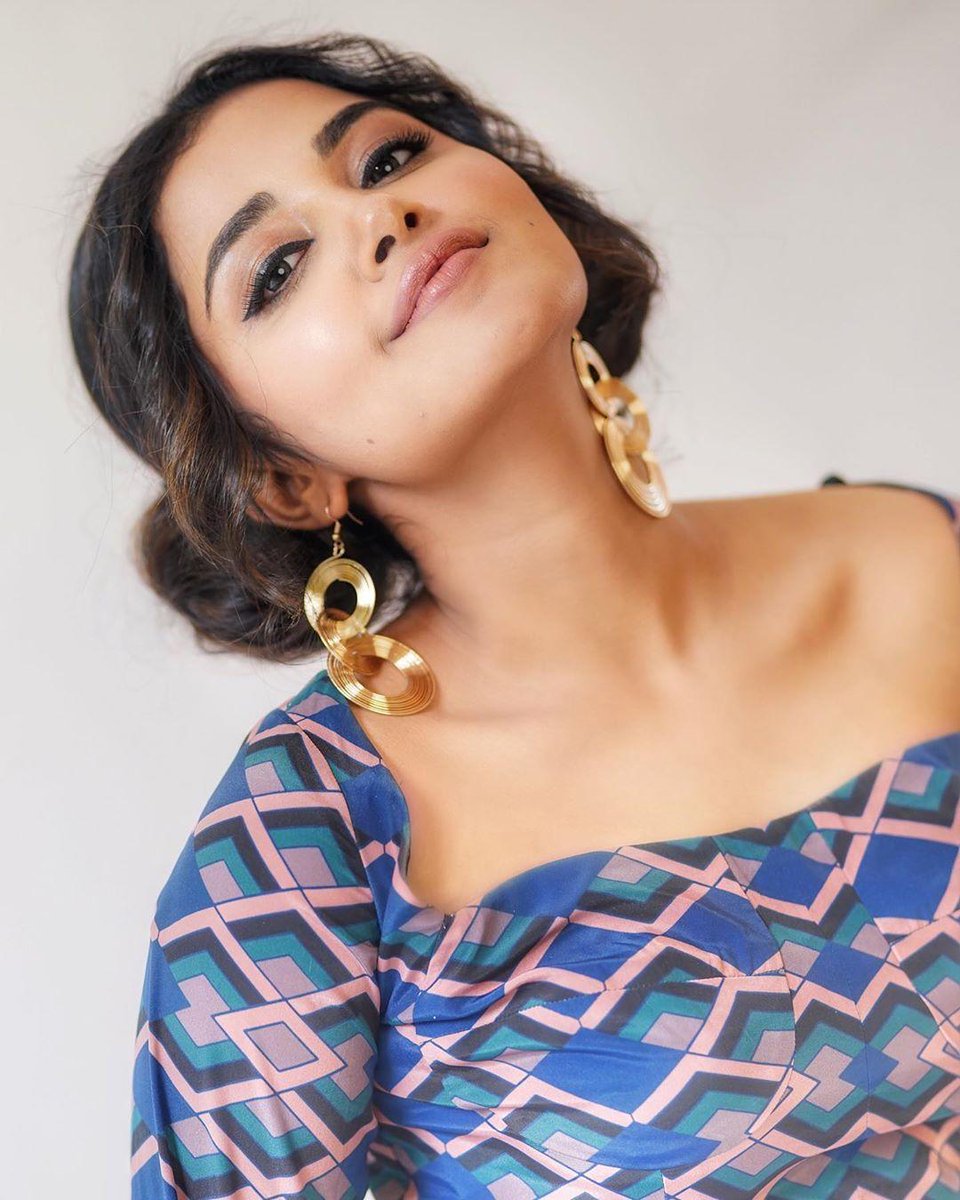 70mmstudios's tweet photo. Alluring @anupamahere Latest Stills @70mmstudios
#AnupamaParameswaran #anupama #Actress #kollywood #Kollywoodactress #70mmstudios https://t.co/xXkQC8LF3z