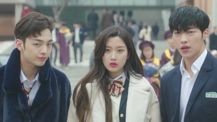 Abhiluvskookie's tweet photo. After watching, Tempted; I'm missing my bestfriend a lot. I want to hug her 🥺🥺 #TEMPTED #Kdrama #TheGreatSeducer #Sooji #EunTaee #SiHyun #SeJoon #Kdramas #KoreanDrama #Drama #loveit https://t.co/Jrie4vLLx8