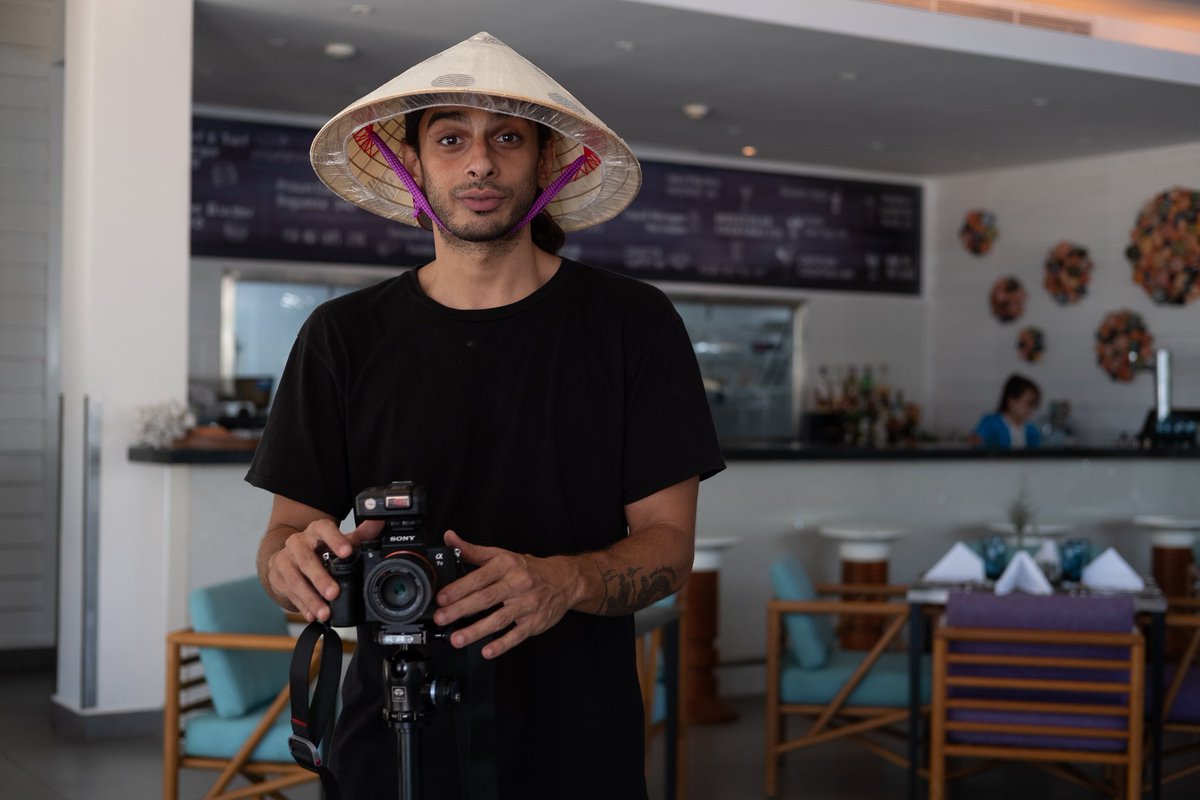 enzo_creation's tweet photo. 📸🎆Happy World Photography Day to the team and everyone who is in love with this wonderful art form!😊📸💕Big shout out to all fellow photographers, share your vision with the world and keep creating!🙌📸💕
#WorldPhotographyDay #photography #bts #behindthescenes #enzocreation https://t.co/zm0Y04LIFe