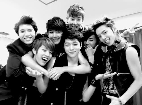 escapetofly's tweet photo. always in my heart https://t.co/XCbCblI21K