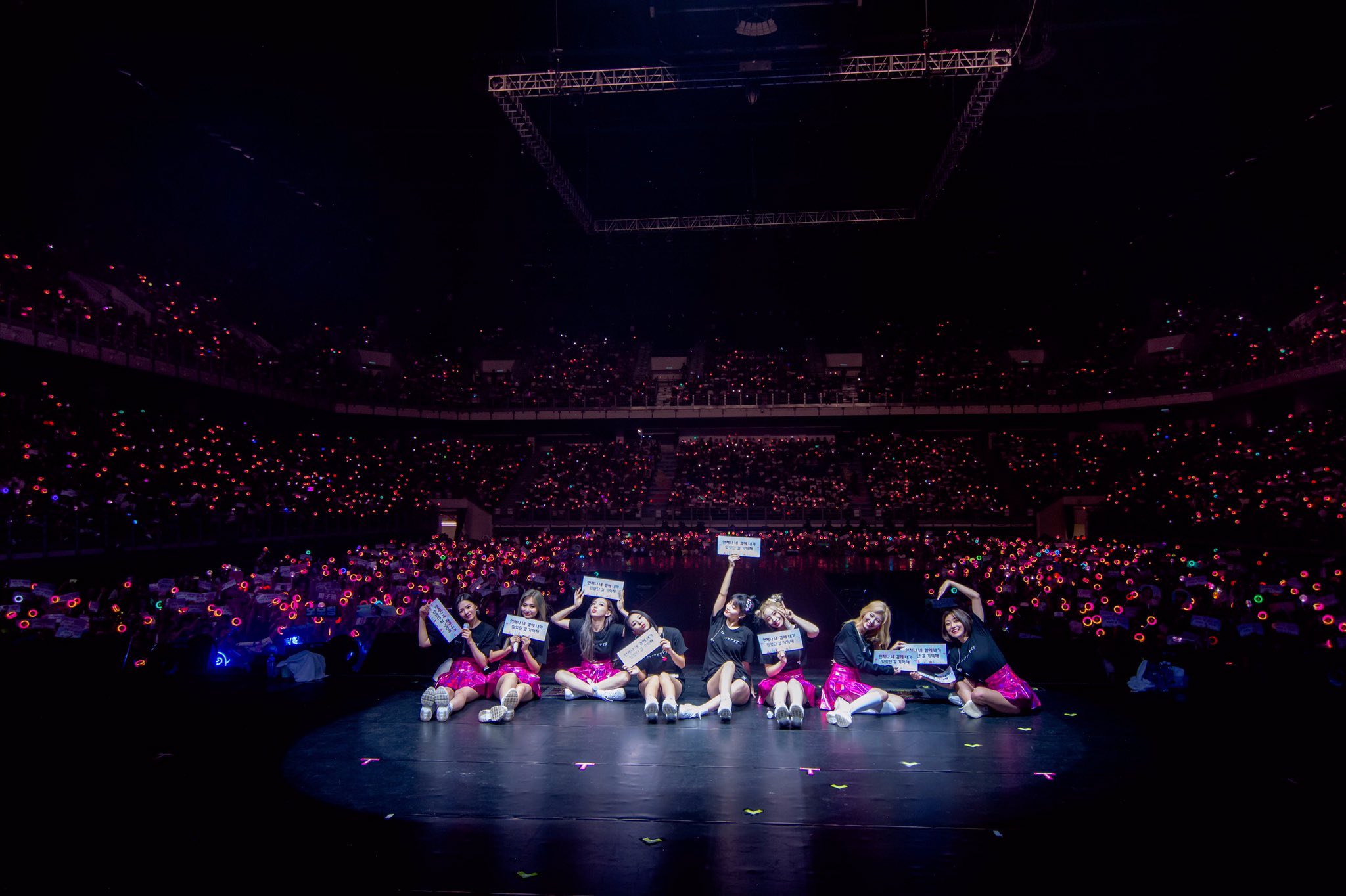 K-POP・アジア TWICEWorldTour2019 'Twicelights' InSeoul TWICELIGHTS