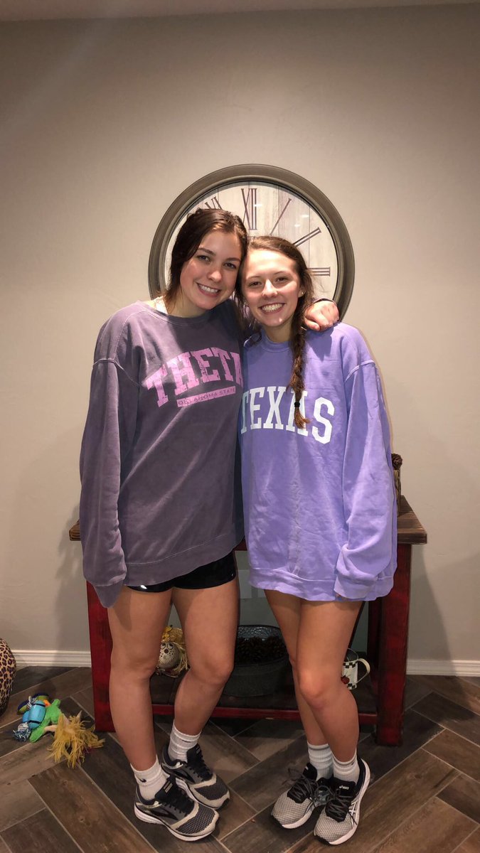 HallieLackey's tweet photo. SCREAMING HAPPY BDAY to the girl I’ve spent countless hours with and never got tired of me! Love you so much MJ and keep Austin weird 💋🤘🏻🧡 https://t.co/ee8e51mNsk