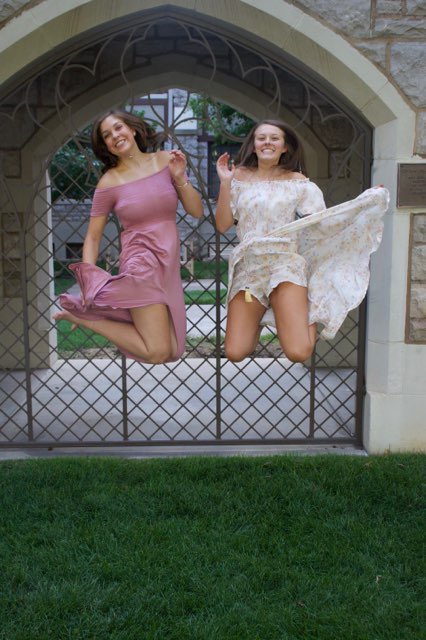HallieLackey's tweet photo. SCREAMING HAPPY BDAY to the girl I’ve spent countless hours with and never got tired of me! Love you so much MJ and keep Austin weird 💋🤘🏻🧡 https://t.co/ee8e51mNsk