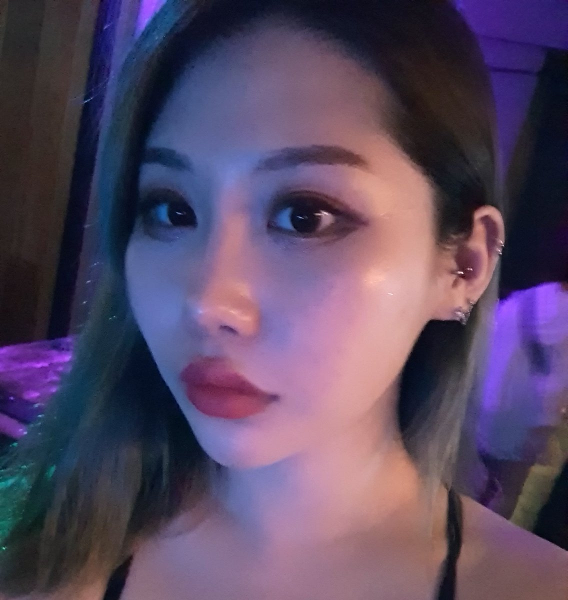 _angry_hamster's tweet photo. 나이또아웃 https://t.co/wTfs6Uz4NM
