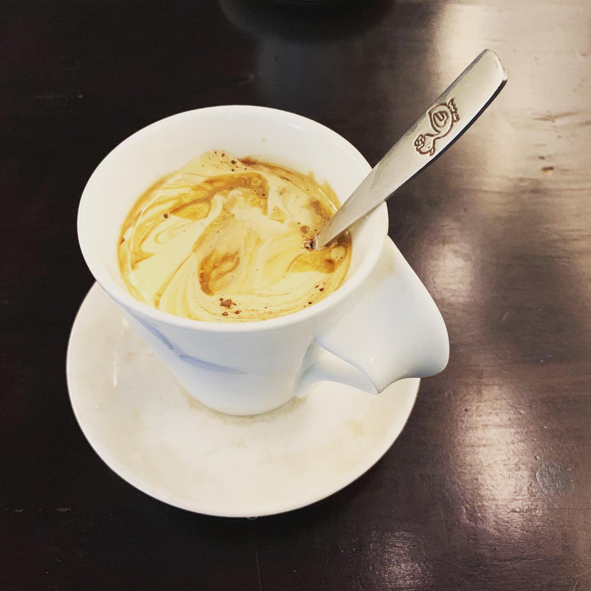 rootleswanderer's tweet photo. An egg coffee is a Vietnamese drink which is traditionally prepared with egg yolks, sugar, condensed milk and robusta coffee. #egg #coffee #eggcoffee #vietnam #vietnamesefood #vietnamdiary #wanderer #hanoi #rootless #lovevietnam #explore #trip #tour #rootlesswanderer https://t.co/Er4UqWTmNQ