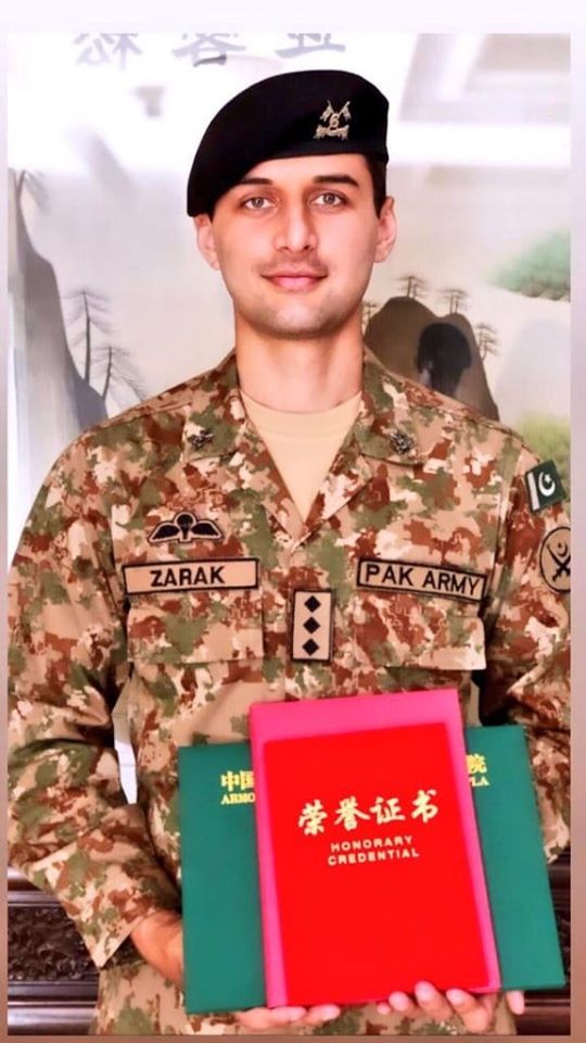 pakarmysms021's tweet photo. Pakistan Army Captain Zarak Khan earned distinguished citations during exercises held in China.
Well done captain 👍
Proud of you 🇵🇰
#PakistanZindabad #PakArmyZindabad https://t.co/vQoXLZ7Lqj