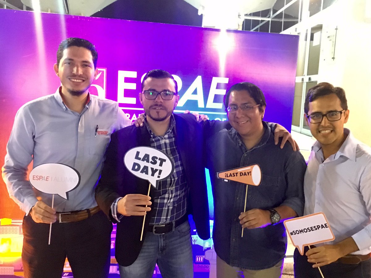 angbonilla's tweet photo. “La disciplina es el puente entre metas y logros. – Jim Rohn” y es así cómo se concluye satisfactoriamente dos años llenos de conocimientos, experiencias, grandes amigos y excelentes profesores. #MGP14 #ESPAE ✨🥂 https://t.co/GrKkp9hk2O