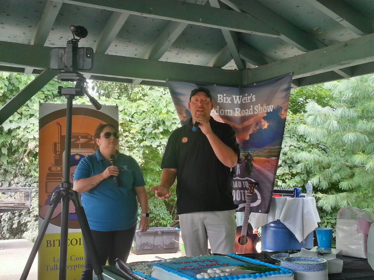 arcanebear's tweet photo. Hats off to @bensemchee & the LTC family's meetup for @kidsinthemiddle! Crypto is for good! I'm told it was another successful event & such a great example of what we can do when we come together as crypto family! @RoadtoRoota, Ben @lisamightydavis @JasonMack99 & Soul, thank you! https://t.co/WQEla2sJZx