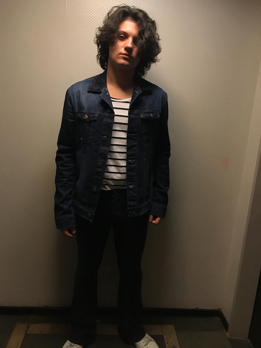 Julian tweet media