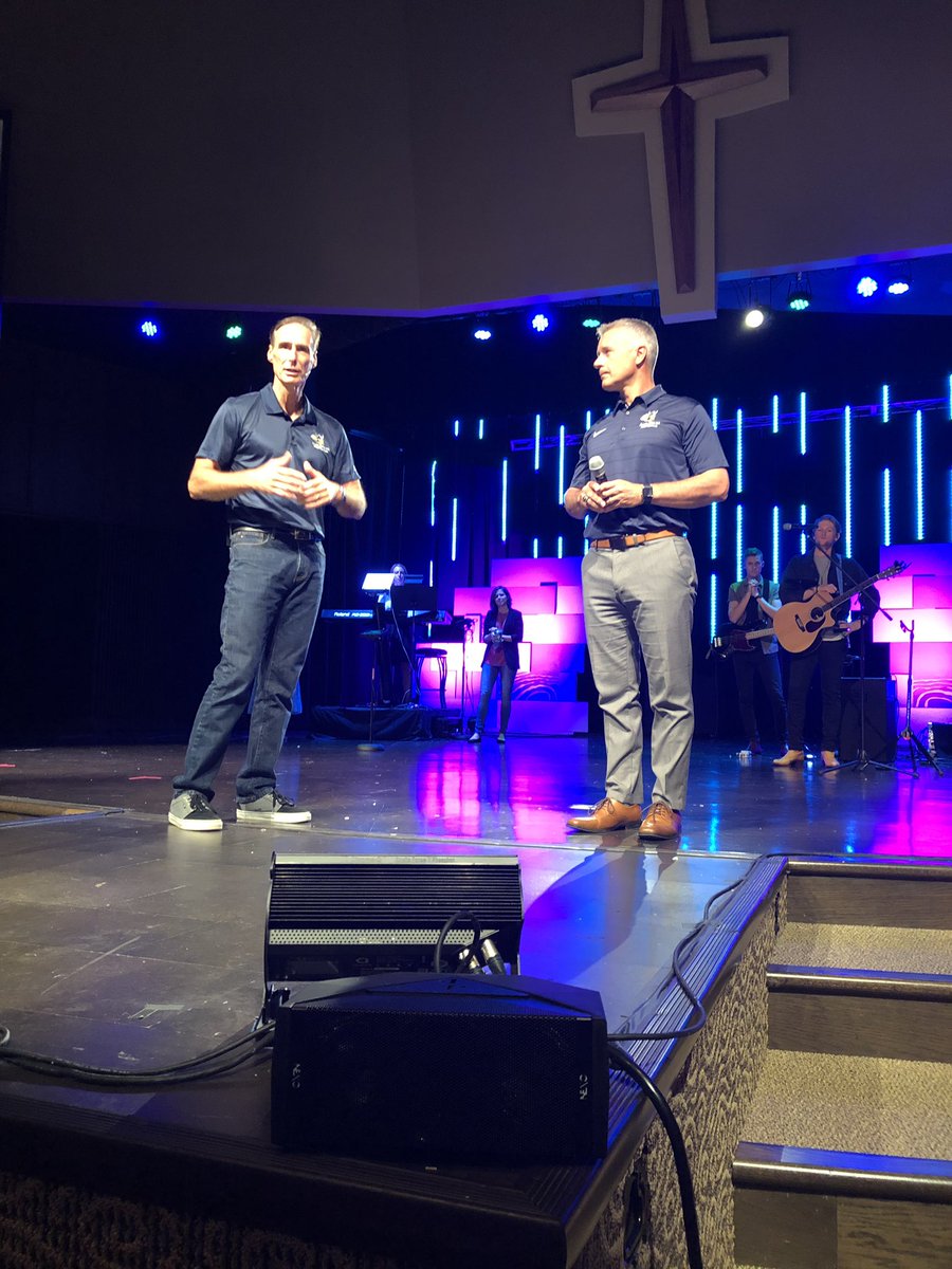 CoachOJ_'s tweet photo. Thank you Central Church, my man Pastor Wheeler, @leenwheels, and all the volunteers for hosting @AugustanaFB this morning. We are blessed🙏#F3 #BeTheRock #BuildingChampions #FightOn https://t.co/z4uYMGbPjx