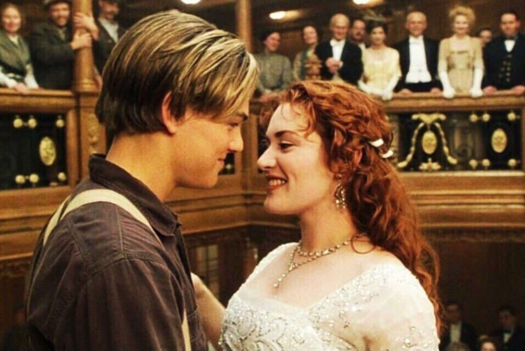 cancer___12's tweet photo. He's so young, beautiful Rouse a like, Jack personality differents #Titanic 1997 😍 https://t.co/WKnsxVLtDy