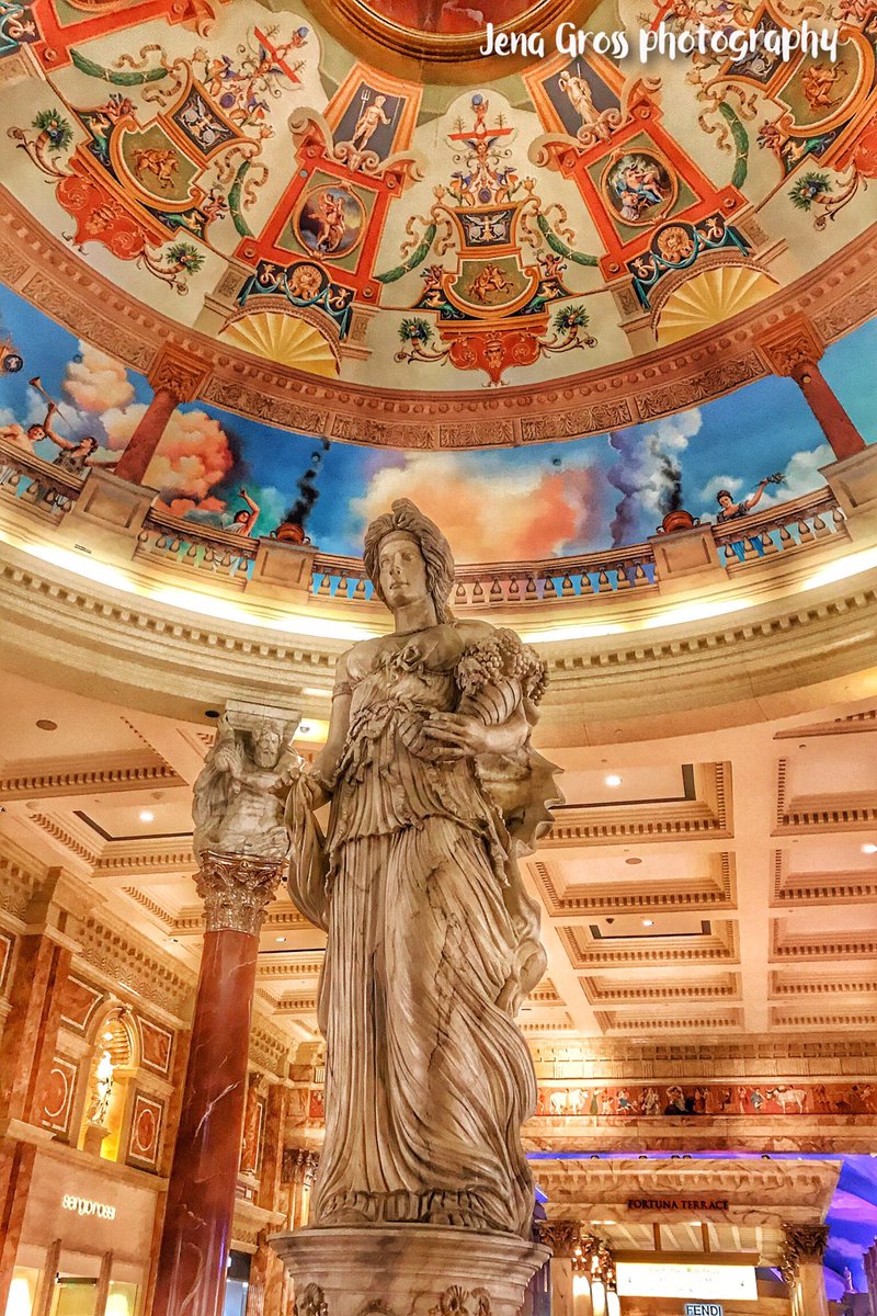 jenagrossphoto's tweet photo. #vegas #ceasarspalace #photographer #photography #travelphotography #ancientgreece #whathappensinvegas #lasvegas https://t.co/4JKUm7zmGK