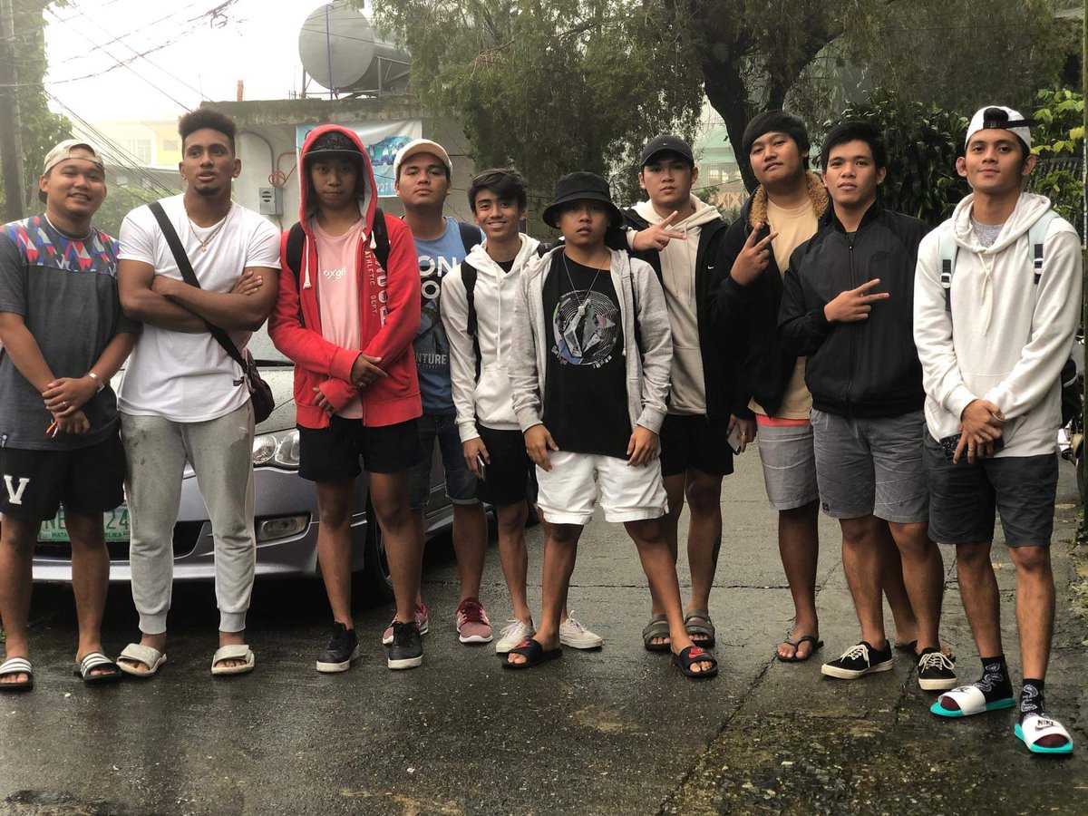 bernsace's tweet photo. Ballog fam 💪❤️😎 kahit kulang sa susunod kumpleto na talaga 💯 https://t.co/zPtmdeMigu