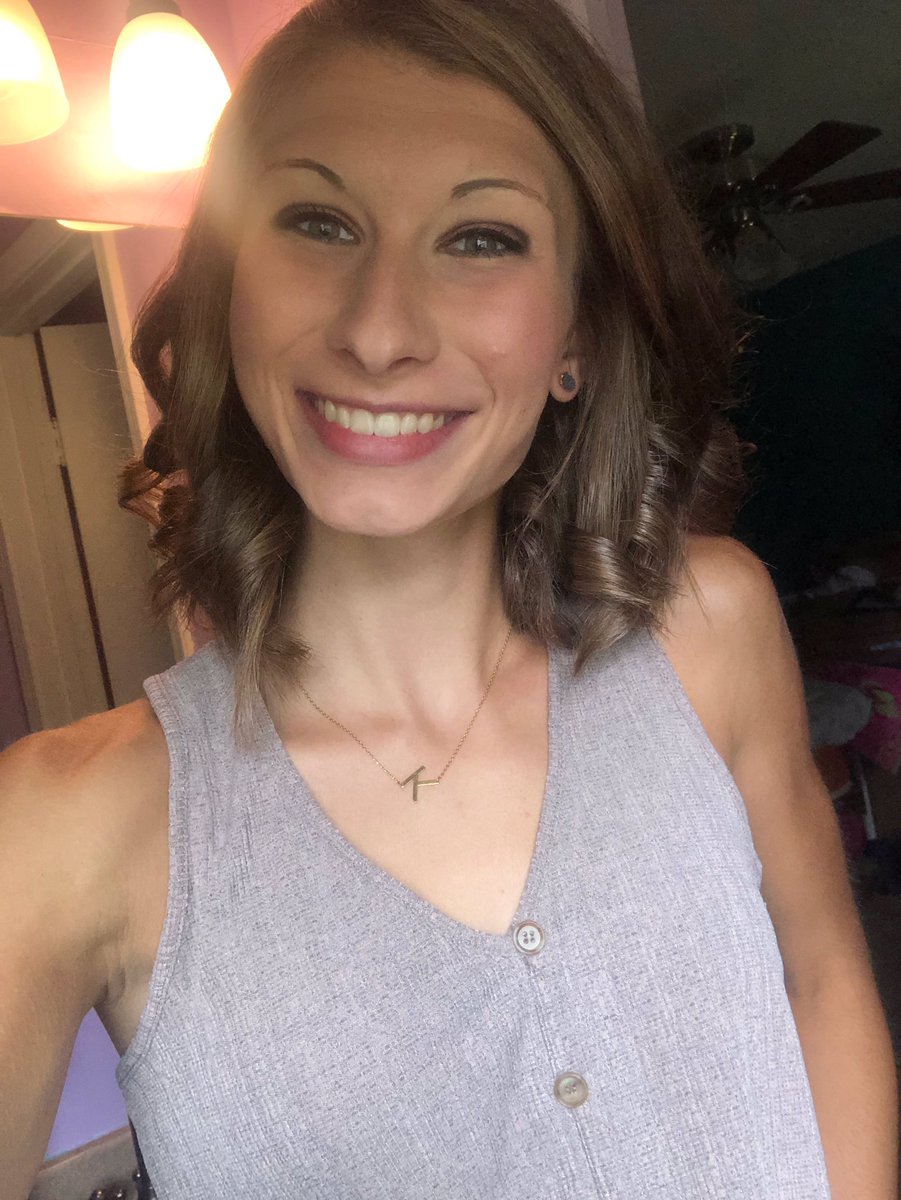 berendzen's tweet photo. We had a great last hurrah with @kaylinberendzen before she leaves the nest and officially becomes part of the K-State wildcat family!  We are going to miss her dearly, but know that great things are in store for her! ❤️ https://t.co/2s08KhUSVI