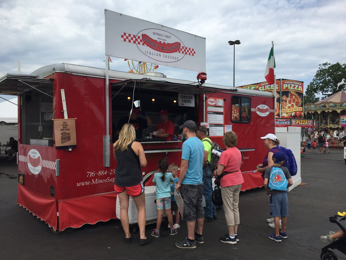 AndyYoungTV's tweet photo. JUST IN: The @ErieCountyFair set a new attendance record with 1,238,456 people hitting the Hamburg Fairgrounds over the 12 days of the fair. #ECFair @SPECNewsBuffalo https://t.co/27Nb7uM6IX