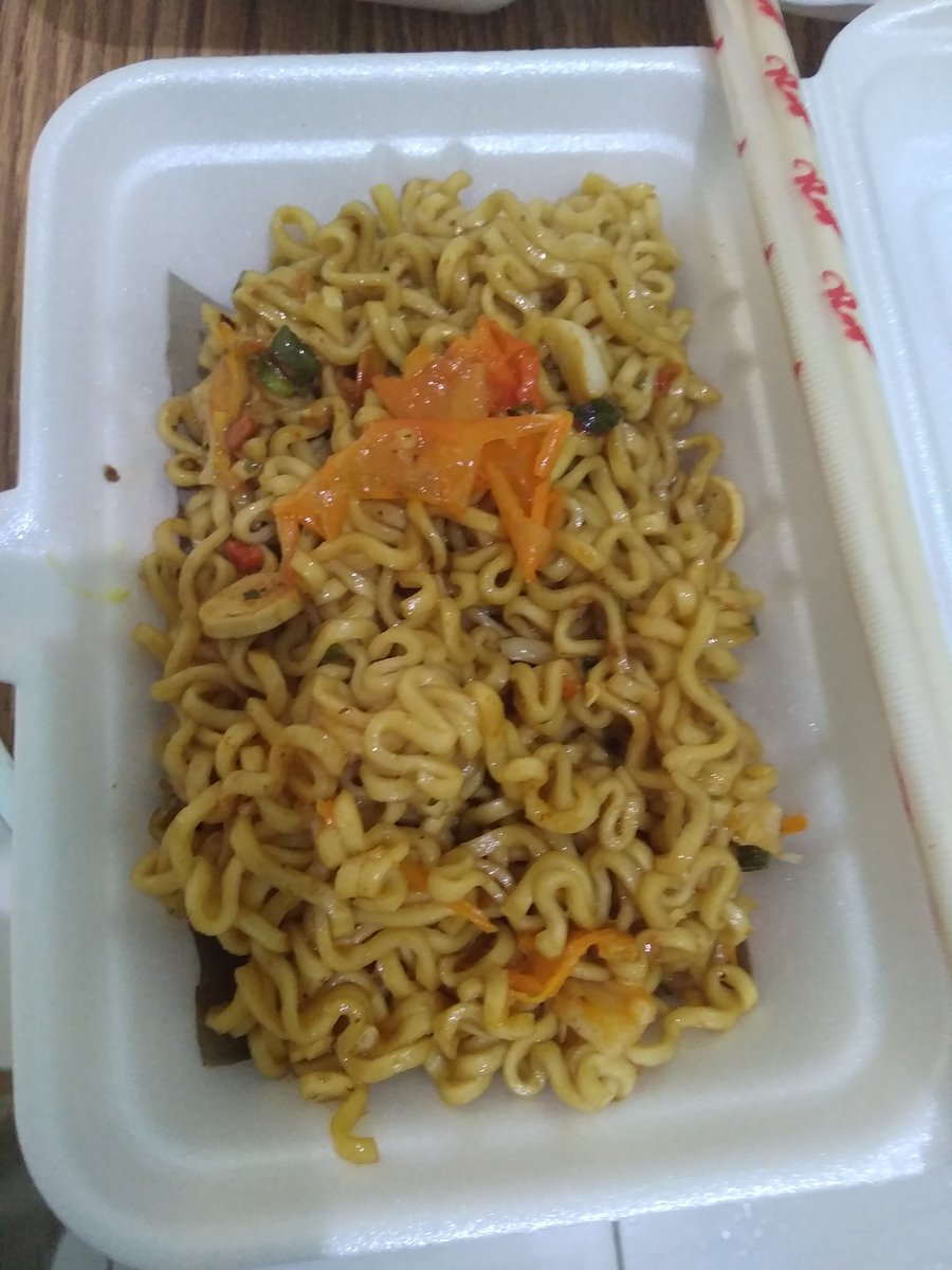 DapurTeman's tweet photo. Selamat Senin Pagi, temans! 
Jangan cemberut gitu dooong.. 

Yuuk bangkitnya mood kamu dgn mie pedash! By @DapurTeman ada 3 level yg bs dicoba 😍

MASIH ADA PROMO BELI 1 GRATIS 1 LOOOH~~ 😝😝

Segera buka app @gofoodindonesia  kamu yaa.. 

@infoJATIASIH 
@TemanNgoopi 
@mbuntt https://t.co/VFhuHGnGuv