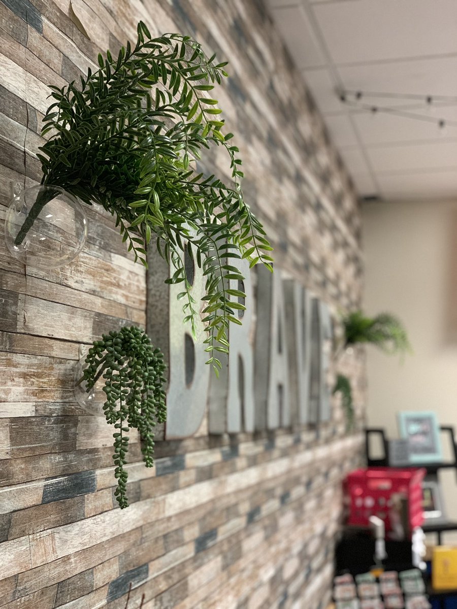 TopDogTeaching's tweet photo. Classroom SNEAK PEEK! 👀 #Ntoy19 #3rdgrade #flexEDbook #gimmealltheplants https://t.co/f6jSmCyTai