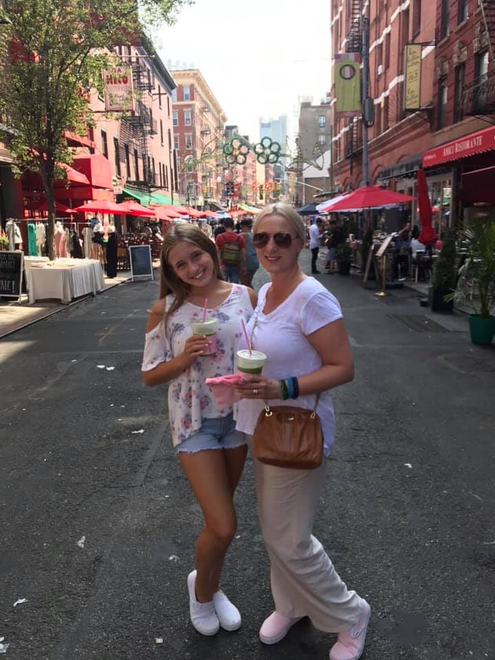 CGCWriting's tweet photo. Possibly my favorite pic! I love spending time with my niece, Gianna, watching her grow up! #NYC #LittleItaly #SOHO #StRoccoSFeast #Shopping #MatchaTea #99Degrees https://t.co/nOkGPH7Ipl