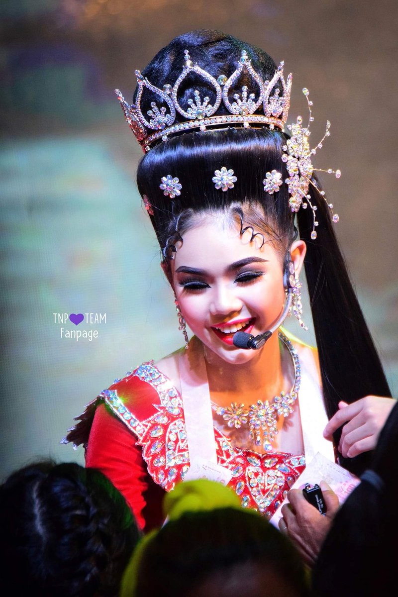 teamnongpoy's tweet photo. คืนนี้ทำการแสดงที่ วัดหอมศีล ต.หอมศีล อ.บางปะกง จ.ฉะเชิงเทรา มาชมมาเชียร์มาเป็นกำลังใจให้น้องปอย และทีมงานศรรามน้ำเพชร กันเยอะๆนะคะ 😊💜

#นางเอกตาสระอิ
#น้องปอยลูกท่าเรือ 
#ทีมน้องปอย
#ทีมปอยตลอดไป
#TNP
#TNPTEAM 
#ศรรามน้ำเพชร

19/08/2562 https://t.co/LKSFCaC8Yt