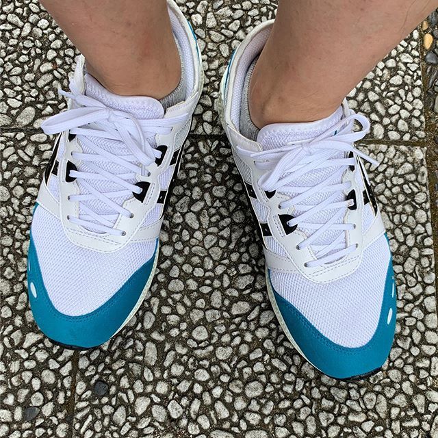 eiji_ihara's tweet photo. 今日のASICSTIGER
HyperGEL-LYTE "TEAR BLUE"
いつもの所で撮り忘れた。
#今日のASICSTIGER #hypergellyte #asicstiger #アシックスタイガー #ハイパーゲルライト https://t.co/yWMRELGQkE