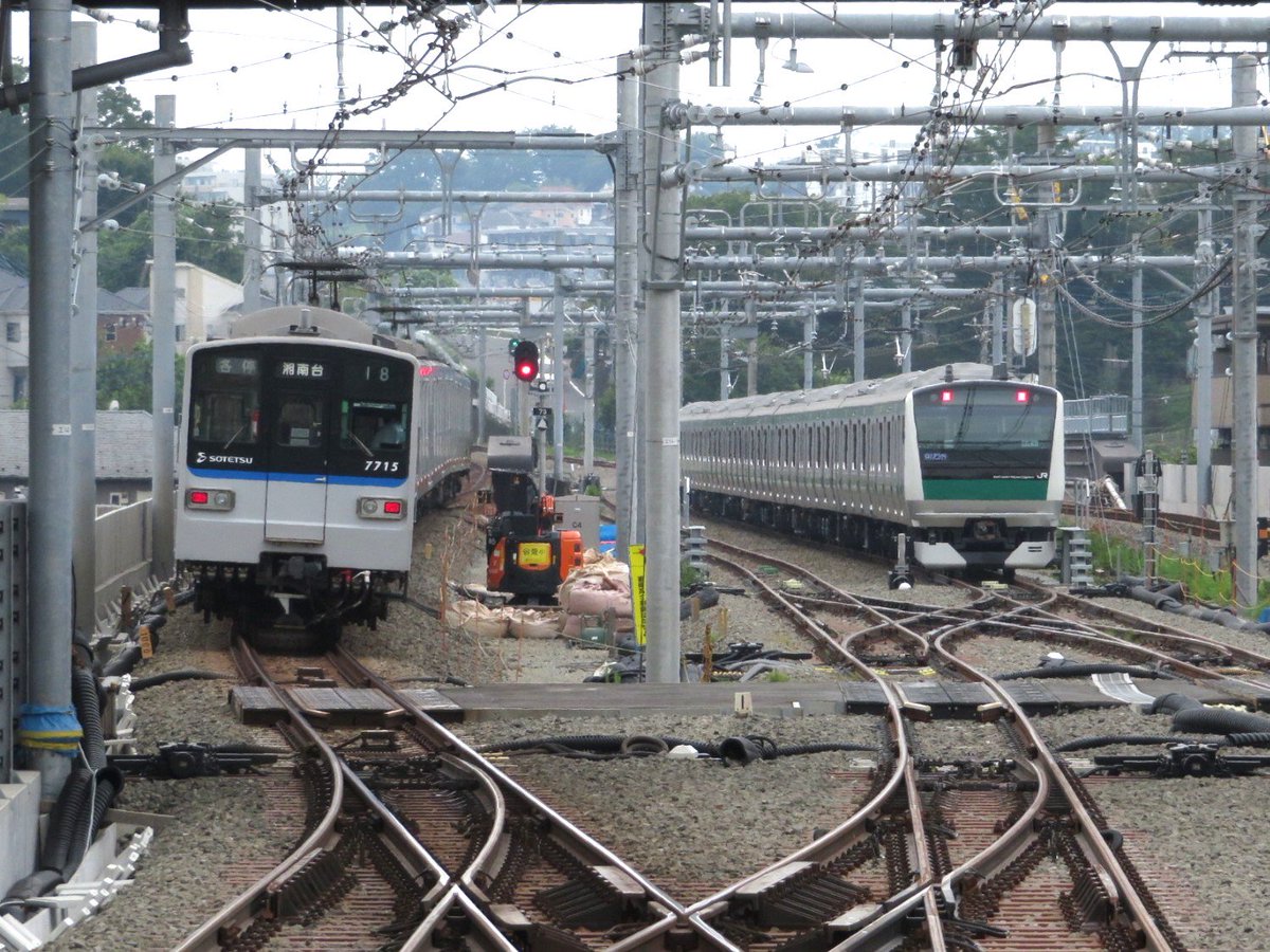 tobu1819's tweet photo. E233系7000番代相鉄乗り入れ試運転。
E233系が小田急線に続き大手民鉄ニ社目となる相鉄へ乗り入れました。 https://t.co/o6mUfH5CHE