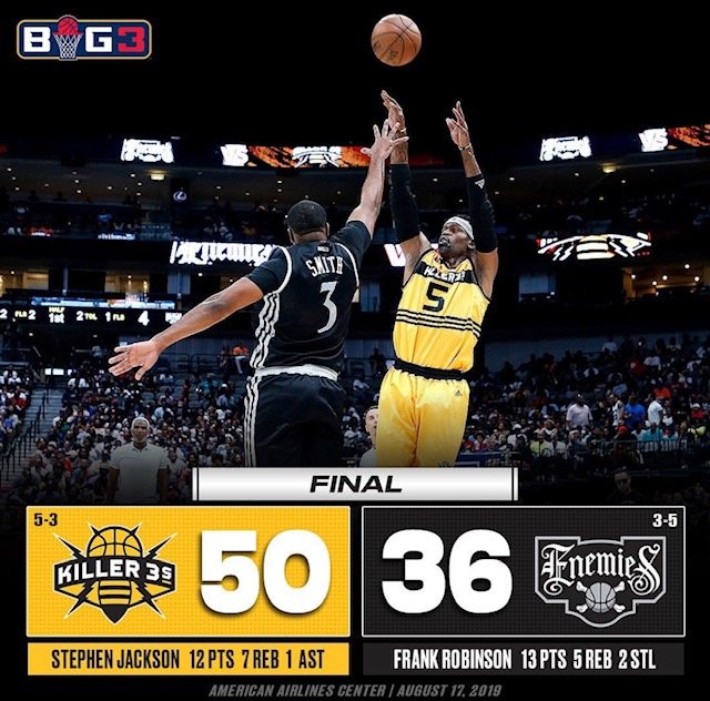 IceCubeBIG3ball's tweet photo. Killer Bees take down the Enemies https://t.co/0avy7XPoR7