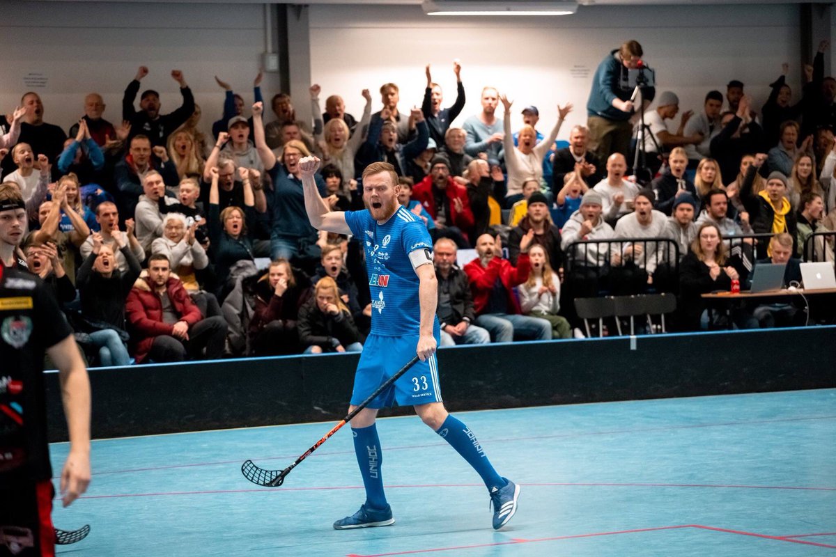 varmdoherrlag's tweet photo. Seriepremiären i ”Stockholmsettan” spelas för #bluewhales borta mot IFK Gnesta i slutet av september. Tävlingsutskottet har beviljat dispens för spel i Frejahallen som har en liten spelyta på endast 38x18 meter. #innebandyön https://t.co/IfYEdcUcjH