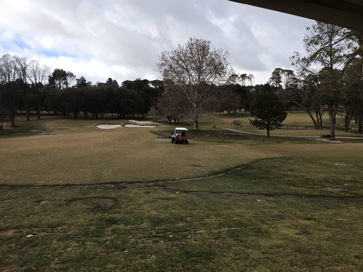 samuel_rose511's tweet photo. Good morning to put out intercept on fairways @RoyalCanberra https://t.co/57tswXTnEo