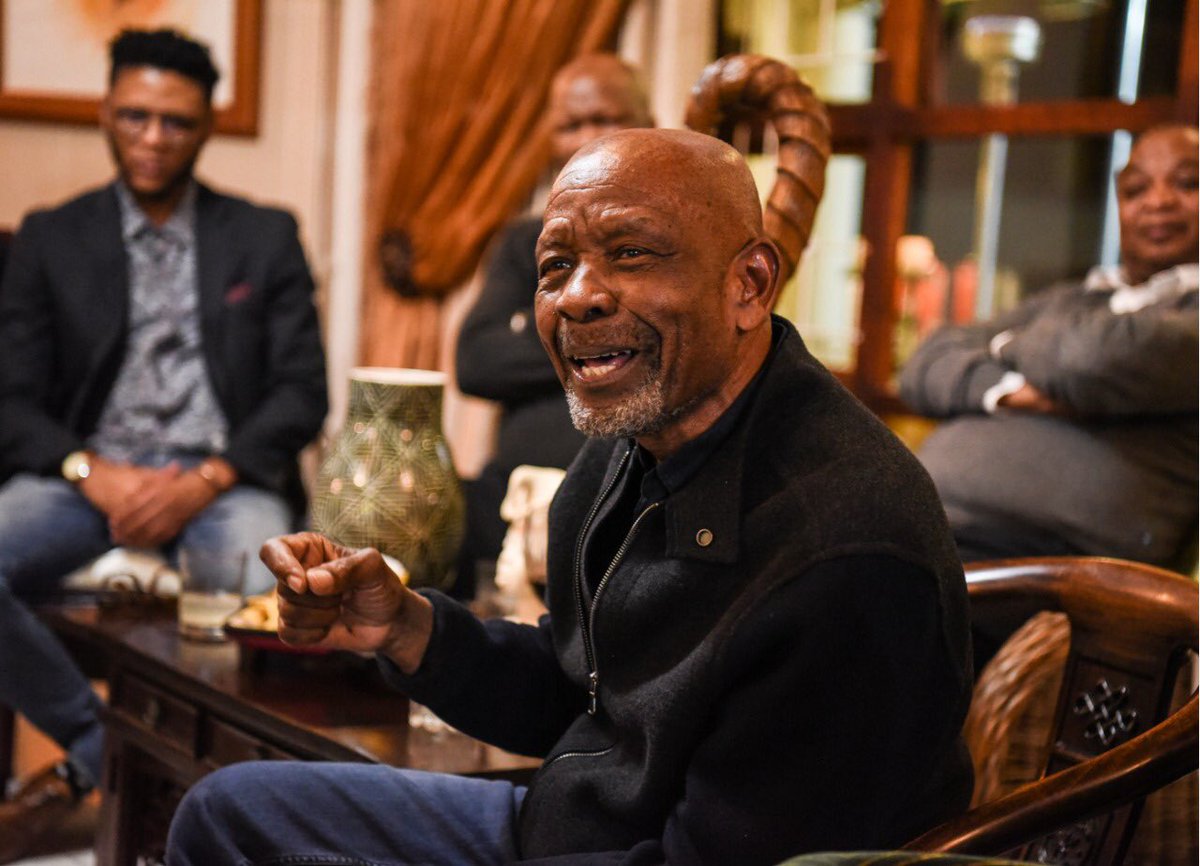 MbuyiseniNdlozi's tweet photo. Happy 80th birthday to the Legend of African Sound. A pioneer and educationalist! We are eternally indebted to you leadership, Ntate Cuiphus Semenya 🙏🏾 May yoinsee economic freedom in your lifetime. 🙏🏾 https://t.co/LZ0laxi5wB